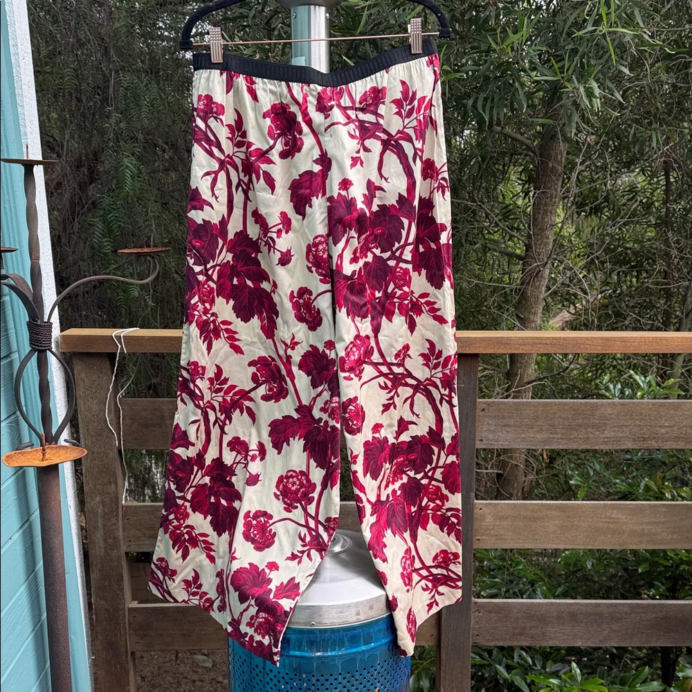 Antonio Marras Cream palazzo pants with Berry Floral Print
